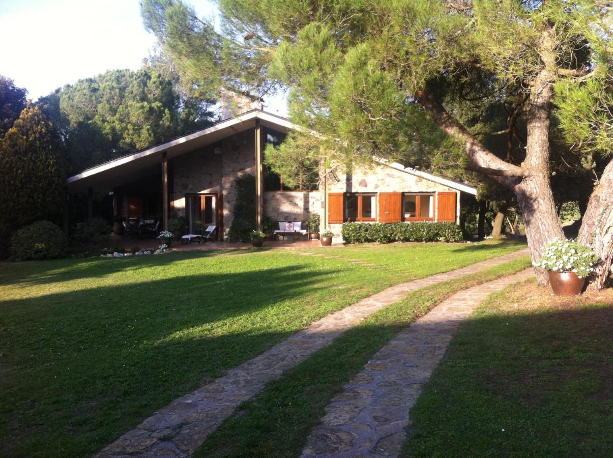 Les Margarides Villa เซวา ภายนอก รูปภาพ
