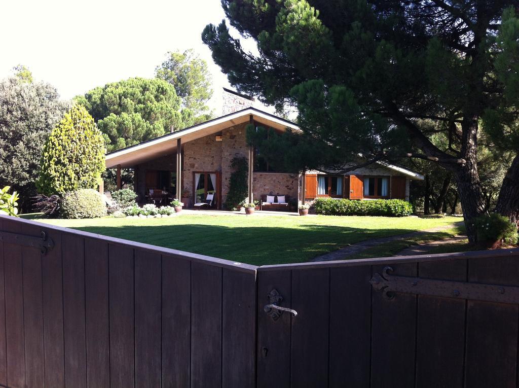 Les Margarides Villa เซวา ภายนอก รูปภาพ