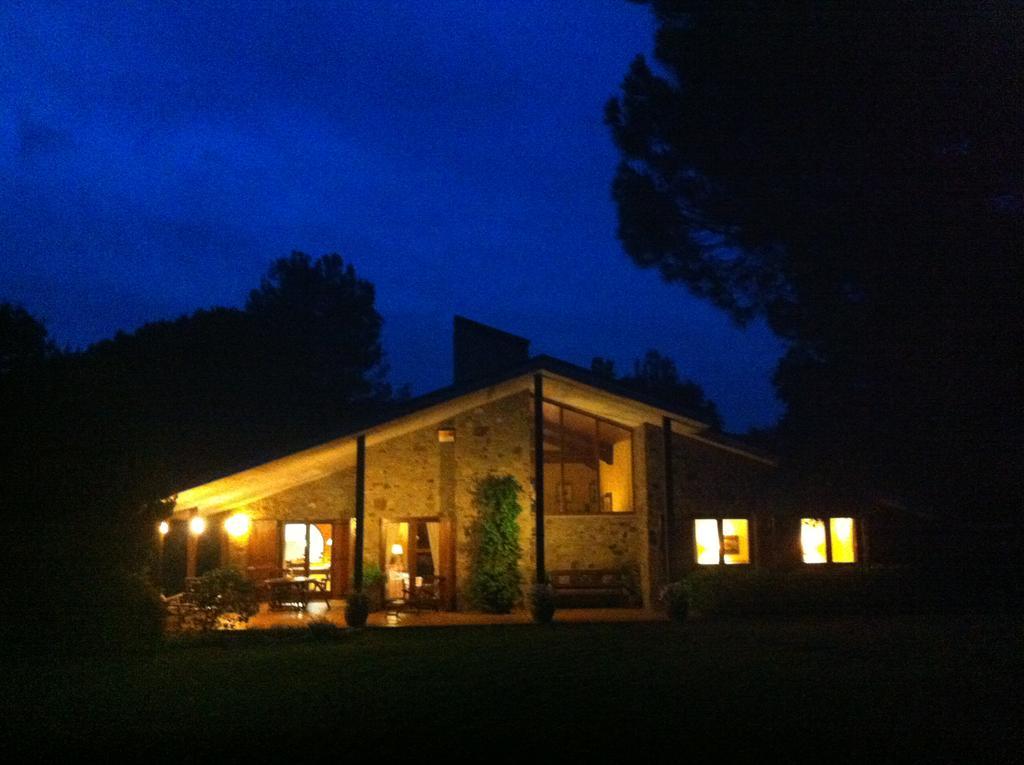 Les Margarides Villa เซวา ภายนอก รูปภาพ
